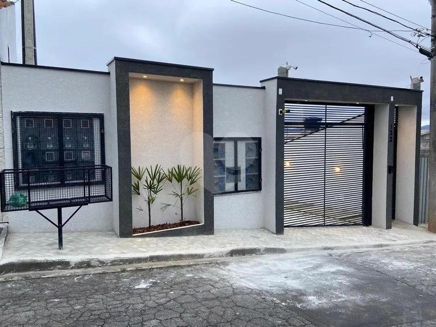 Foto 1 de Casa com 2 Quartos à venda, 72m² em Vila Pomar, Mogi das Cruzes