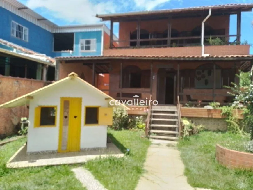 Foto 1 de Casa com 6 Quartos à venda, 196m² em Cordeirinho, Maricá