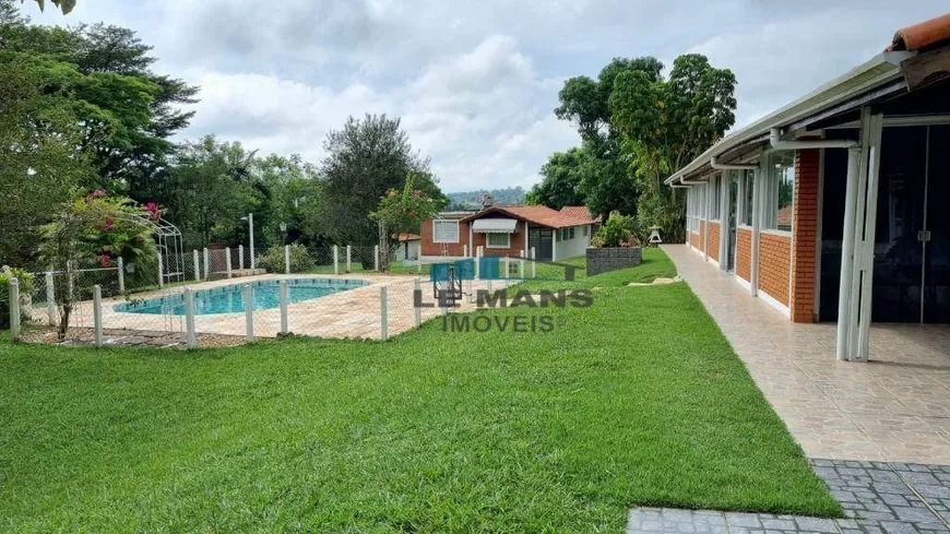 Foto 1 de Fazenda/Sítio com 5 Quartos à venda, 400m² em Jardim Primavera, São Pedro