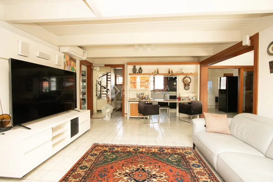 Foto 1 de Casa com 5 Quartos para alugar, 700m² em Santa Mônica, Florianópolis