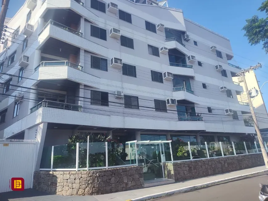 Foto 1 de Cobertura com 3 Quartos à venda, 397m² em Bom Abrigo, Florianópolis