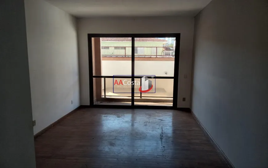 Foto 1 de Apartamento com 4 Quartos à venda, 136m² em Centro, Franca
