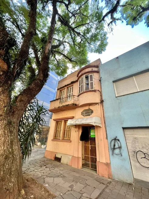 Foto 1 de Casa com 3 Quartos à venda, 95m² em Independência, Porto Alegre