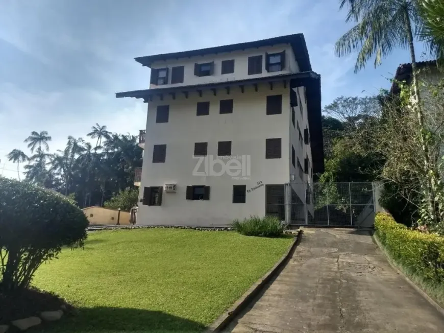 Foto 1 de Apartamento com 3 Quartos para alugar, 109m² em Anita Garibaldi, Joinville