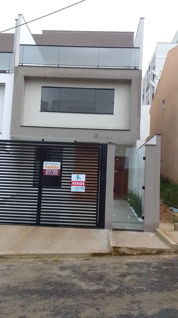 Foto 1 de Casa com 3 Quartos à venda, 150m² em Jardim Belvedere, Volta Redonda