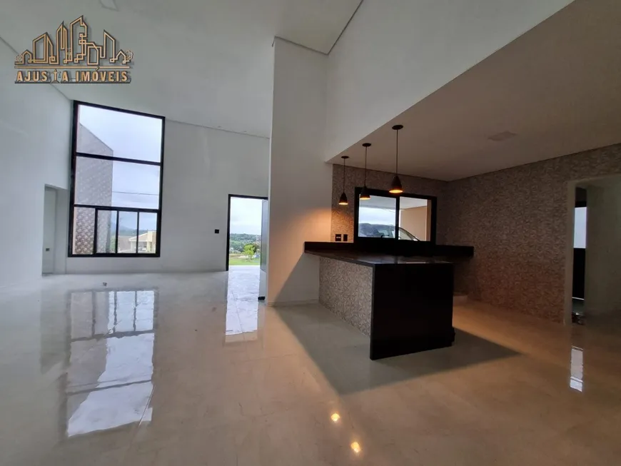 Foto 1 de Casa de Condomínio com 3 Quartos à venda, 220m² em Condominio Village Aracoiaba, Aracoiaba da Serra