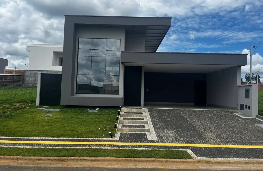 Foto 1 de Casa com 3 Quartos à venda, 300m² em Jardins Porto, Senador Canedo