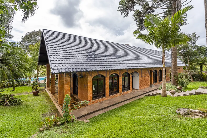 Foto 1 de Casa de Condomínio com 4 Quartos à venda, 766m² em Orleans, Curitiba