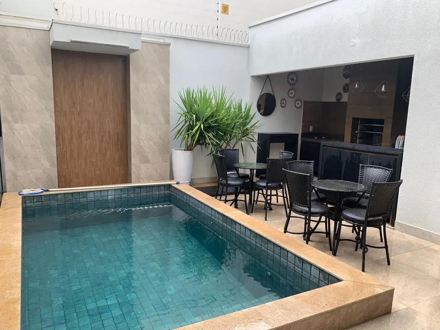 Foto 1 de Casa com 3 Quartos à venda, 210m² em Jardim Paulista, Araguaína