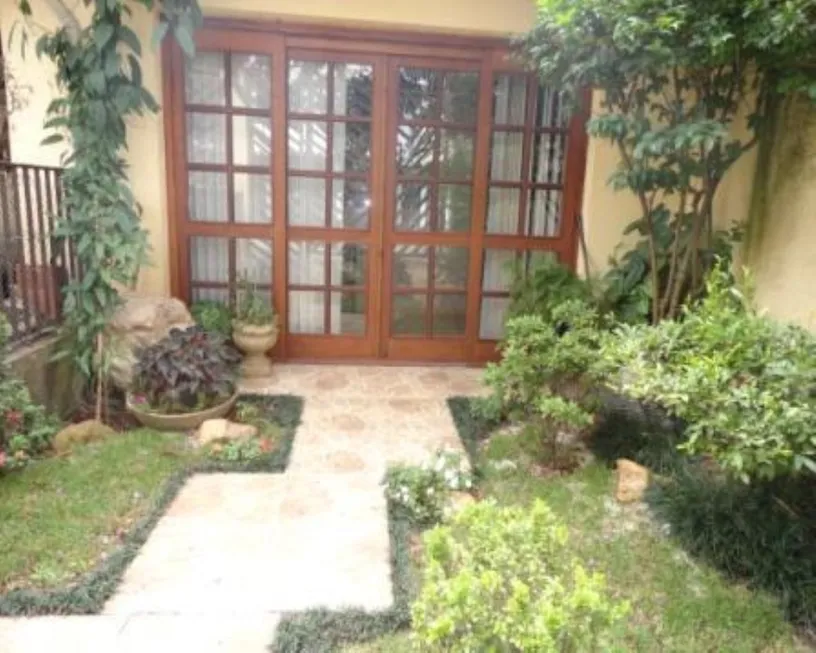 Foto 1 de Casa com 3 Quartos à venda, 200m² em Vila Natalia, São Paulo