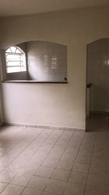 Foto 1 de Casa com 2 Quartos à venda, 80m² em Vila Assis Brasil, Mauá