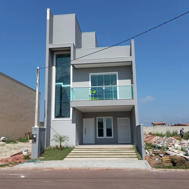 Foto 1 de Sobrado com 3 Quartos à venda, 202m² em Capela Velha, Araucária