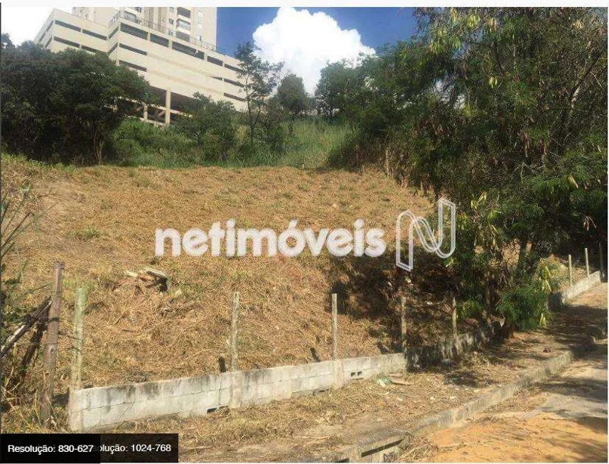 Foto 1 de Lote/Terreno à venda, 2082m² em Ouro Preto, Belo Horizonte