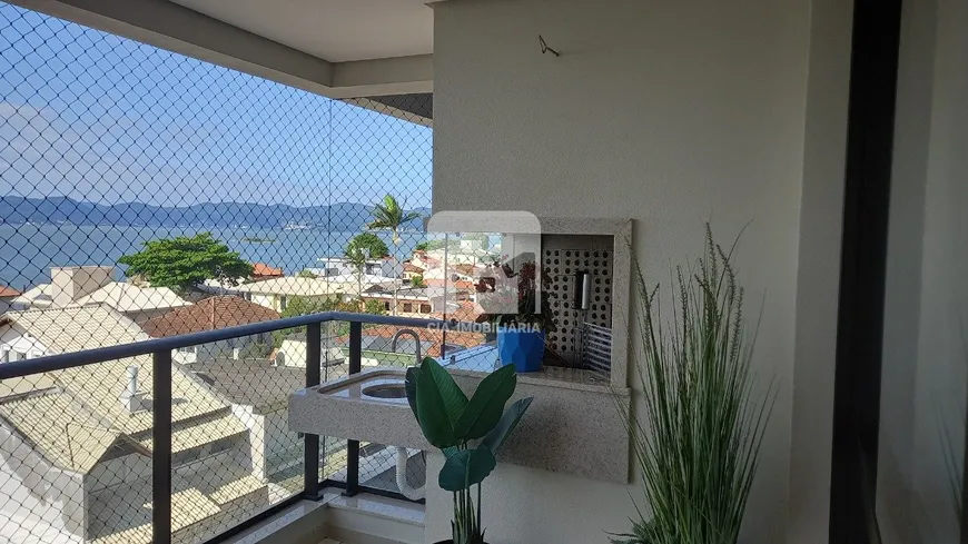 Foto 1 de Apartamento com 3 Quartos à venda, 91m² em Balneário, Florianópolis