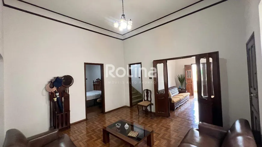 Foto 1 de Imóvel Comercial com 4 Quartos à venda, 309m² em Centro, Uberlândia