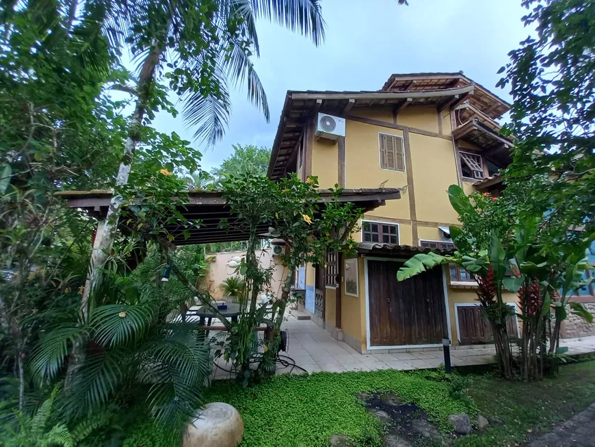 Foto 1 de Casa de Condomínio com 4 Quartos à venda, 137m² em Cocaia, Ilhabela