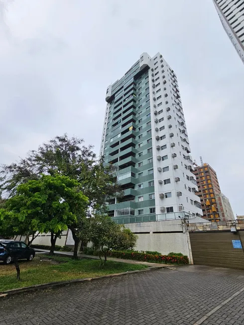 Foto 1 de Apartamento com 4 Quartos à venda, 170m² em Boa Viagem, Recife