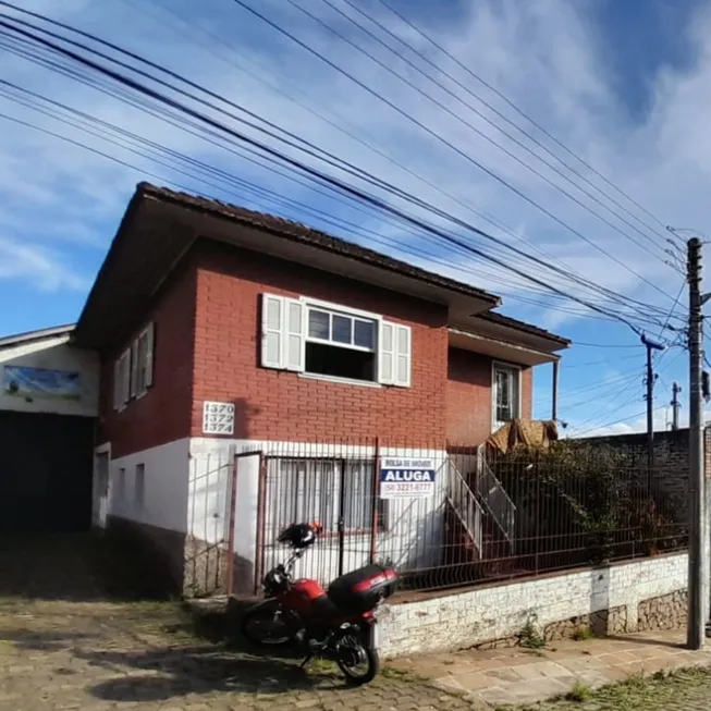 Foto 1 de Casa com 6 Quartos à venda, 160m² em Diamantino, Caxias do Sul