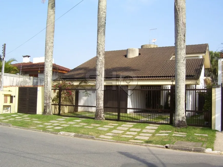 Foto 1 de Sobrado com 4 Quartos à venda, 290m² em Jardim Virgínia , Guarujá