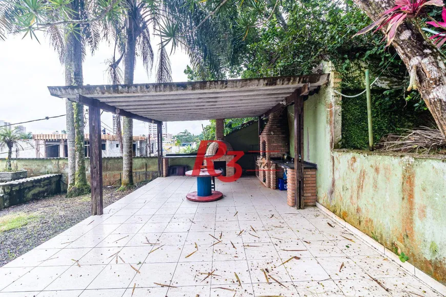 Foto 1 de Casa com 4 Quartos à venda, 500m² em Canto do Forte, Praia Grande
