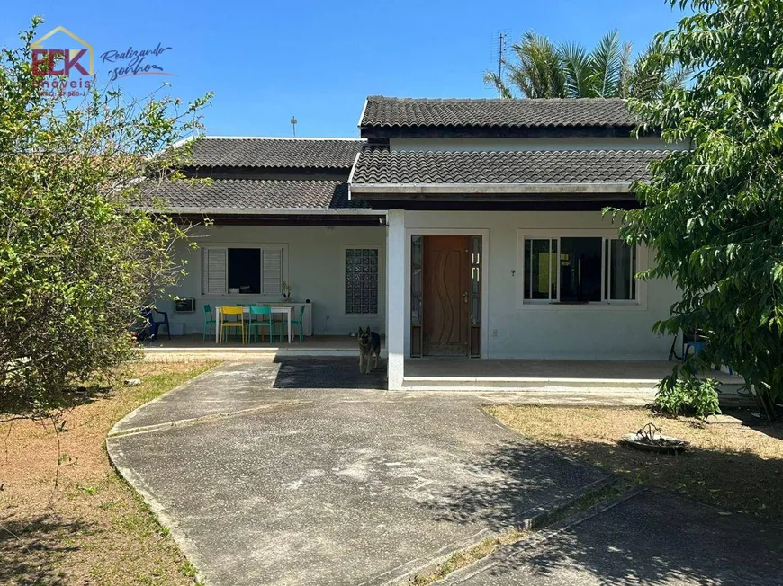 Foto 1 de Casa com 1 Quarto à venda, 93m² em Mantiqueira, Pindamonhangaba