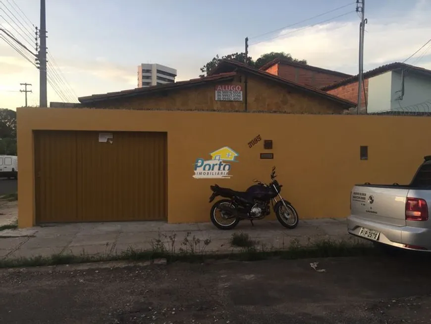 Foto 1 de Casa com 3 Quartos à venda, 150m² em Centro, Teresina