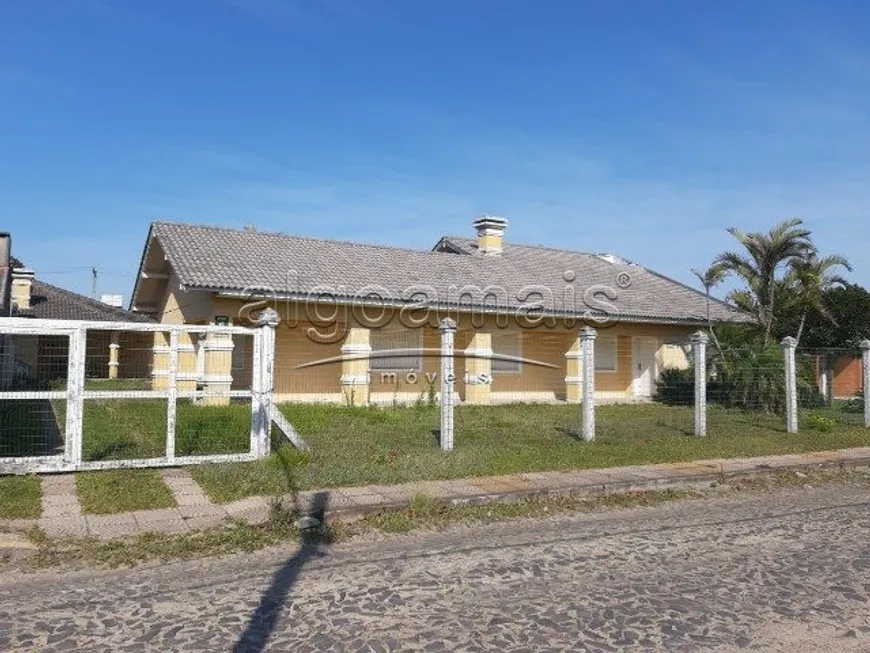 Foto 1 de Casa com 4 Quartos à venda, 220m² em Noiva Do Mar, Xangri-lá