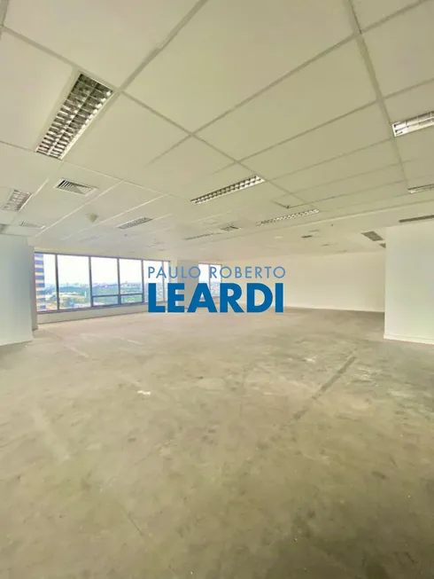 Foto 1 de Ponto Comercial à venda, 627m² em Alphaville, Barueri