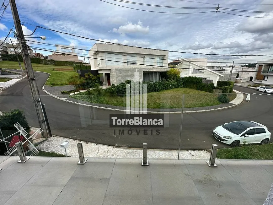 Foto 1 de Sobrado com 4 Quartos para alugar, 370m² em Estrela, Ponta Grossa