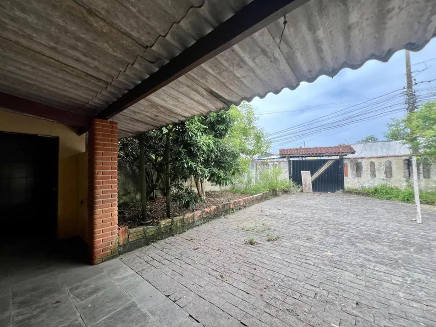 Foto 1 de Casa com 2 Quartos à venda, 120m² em Sabaúna, Itanhaém