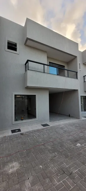 Foto 1 de Casa de Condomínio com 4 Quartos à venda, 165m² em Ipitanga, Lauro de Freitas