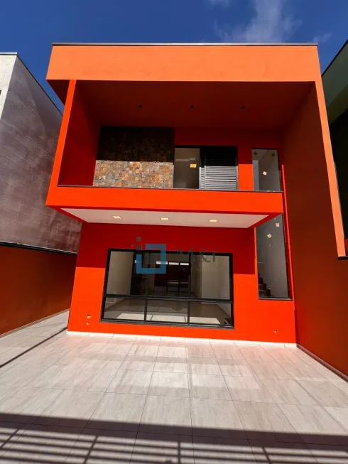 Foto 1 de Sobrado com 3 Quartos à venda, 145m² em Centro, Cajamar
