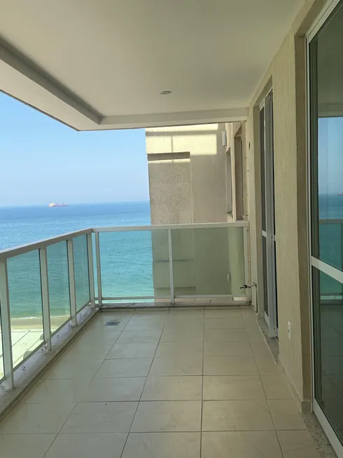 Foto 1 de Apartamento com 2 Quartos à venda, 75m² em Praia Campista, Macaé