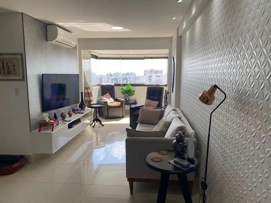 Foto 1 de Apartamento com 2 Quartos à venda, 65m² em Ponta Verde, Maceió