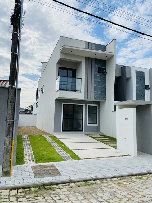 Foto 1 de Casa com 3 Quartos à venda, 90m² em Saguaçú, Joinville