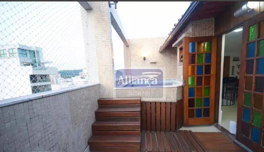 Foto 1 de Cobertura com 2 Quartos à venda, 150m² em Icaraí, Niterói