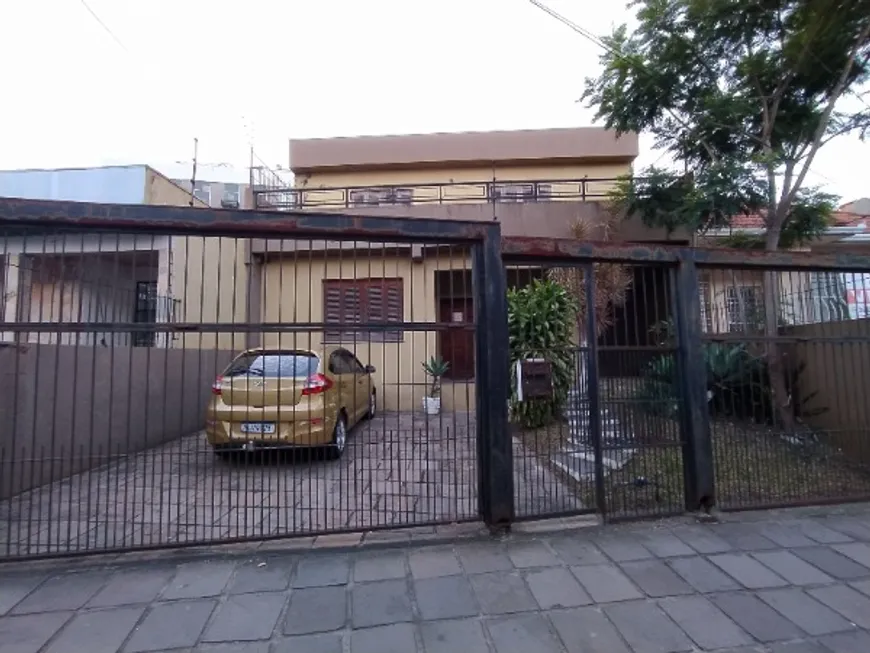 Foto 1 de Casa com 3 Quartos à venda, 380m² em Glória, Porto Alegre