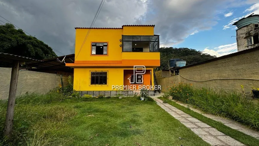Foto 1 de Casa com 2 Quartos à venda, 110m² em Pessegueiros, Teresópolis