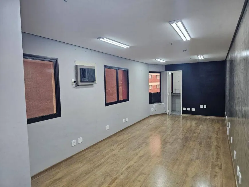 Foto 1 de Sala Comercial para alugar, 105m² em Bela Vista, São Paulo