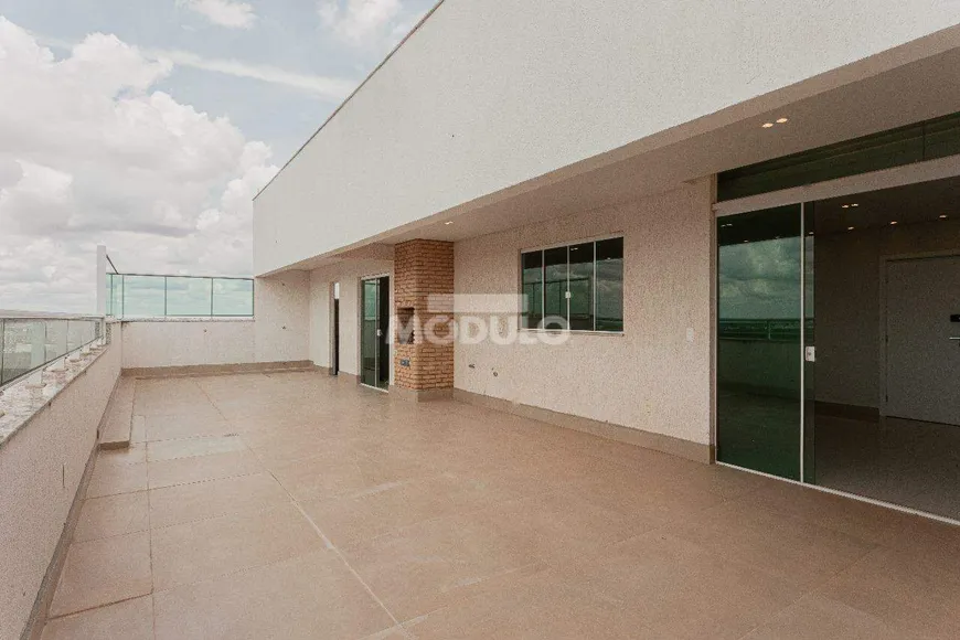Foto 1 de Apartamento com 4 Quartos à venda, 239m² em Lagoinha, Uberlândia