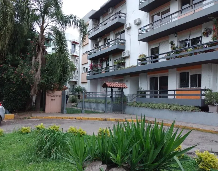 Foto 1 de Apartamento com 3 Quartos à venda, 169m² em Centro, Santa Maria