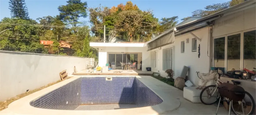 Foto 1 de Casa com 5 Quartos para venda ou aluguel, 441m² em Granja Julieta, São Paulo