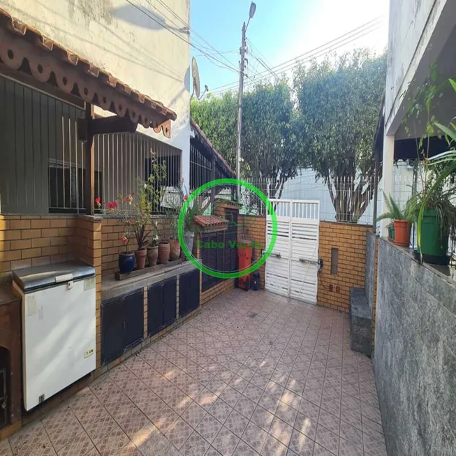 Foto 1 de Casa com 3 Quartos à venda, 100m² em Centro, Nova Iguaçu