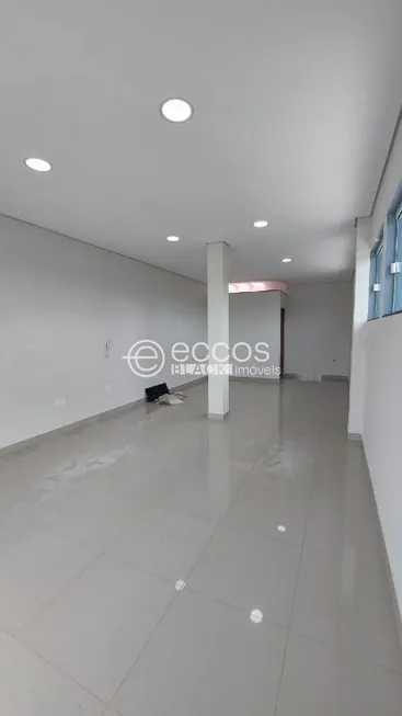 Foto 1 de Imóvel Comercial para alugar, 600m² em Mansorur, Uberlândia