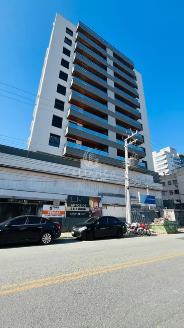 Foto 1 de Apartamento com 3 Quartos à venda, 94m² em Floresta, São José