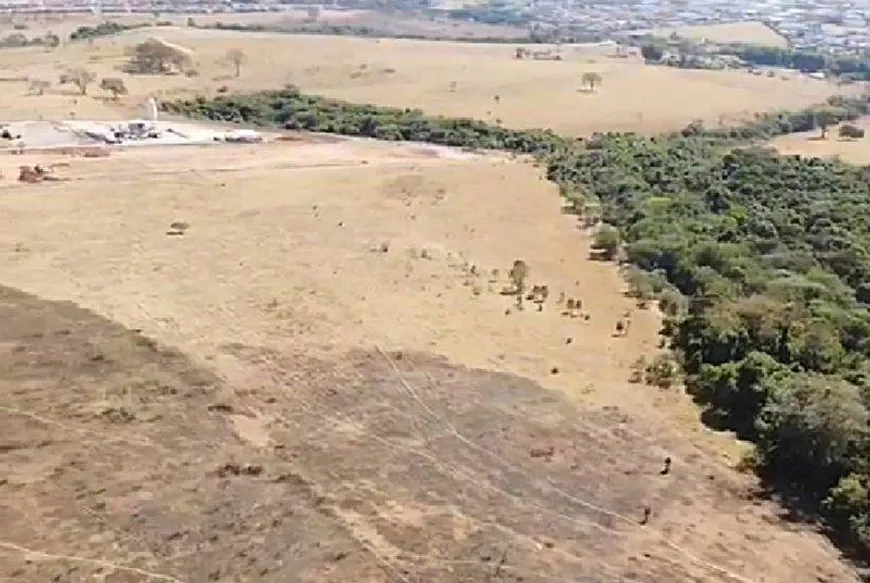 Foto 1 de Lote/Terreno à venda, 20000m² em Jardim Palestina, Franca