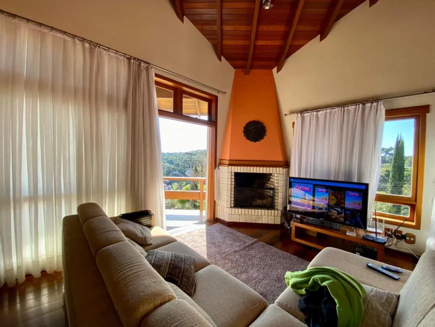 Foto 1 de Casa com 4 Quartos à venda, 330m² em Mato Queimado, Gramado