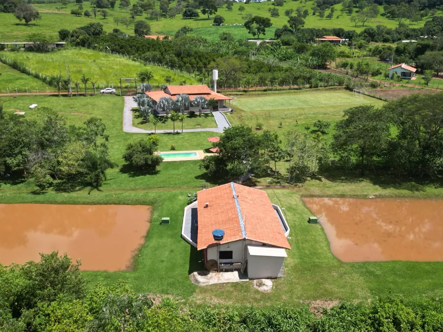 Foto 1 de Fazenda/Sítio com 4 Quartos à venda, 16000m² em , Itauçu