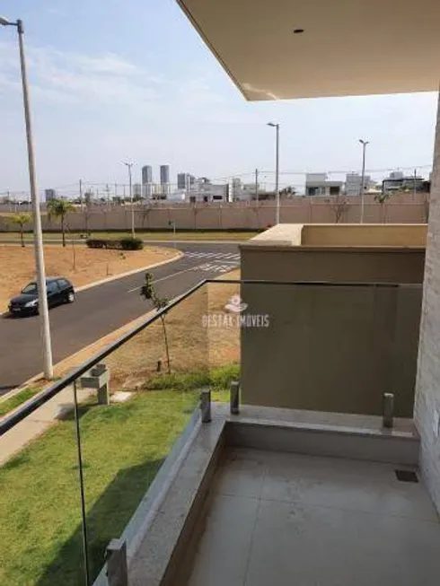 Foto 1 de Sobrado com 4 Quartos à venda, 365m² em Jardim Sul, Uberlândia