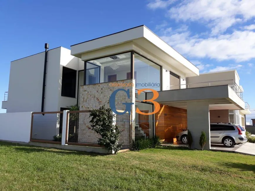 Foto 1 de Casa de Condomínio com 3 Quartos à venda, 275m² em Laranjal, Pelotas